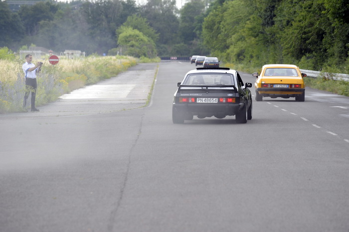 Fahrt auf die Teststrecke / Drive to the test track Fahrt auf die Teststrecke / Drive to the test track
